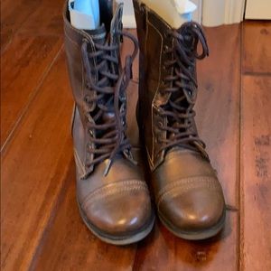 Steve Madden lace up boots